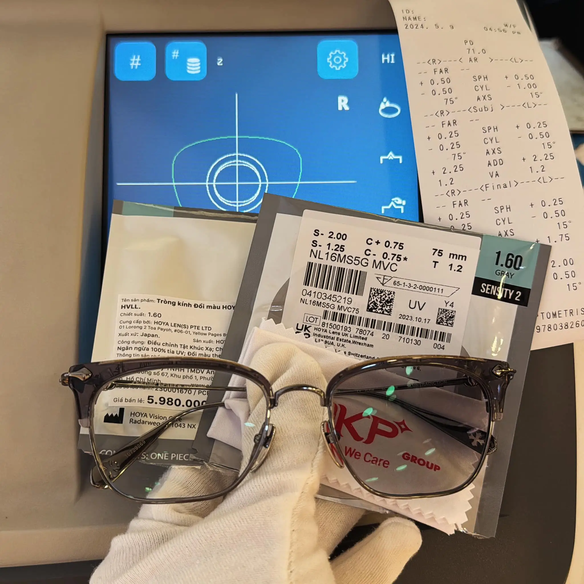 Hoya Sensity 1.60 Color Changing Lenses — Thumbnail 3